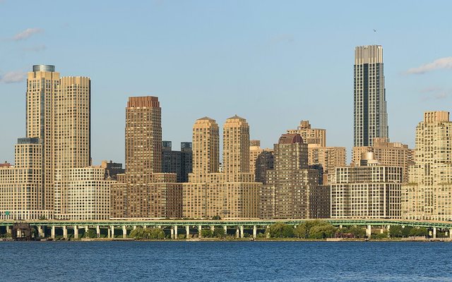 An untouchable board and no standard to hold it to: how NY law steers condos and co-ops toward default.